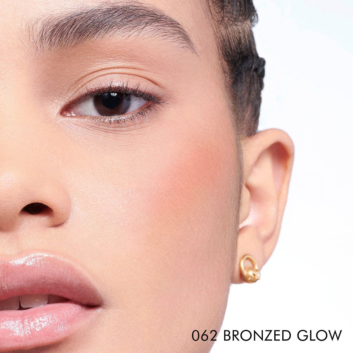 062 Bronzed Glow - Rosy Glow Color-Reviving Powder Blush