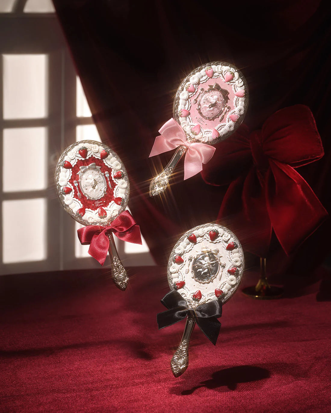 Red Velvet - Strawberry Cupid Hand Mirror
