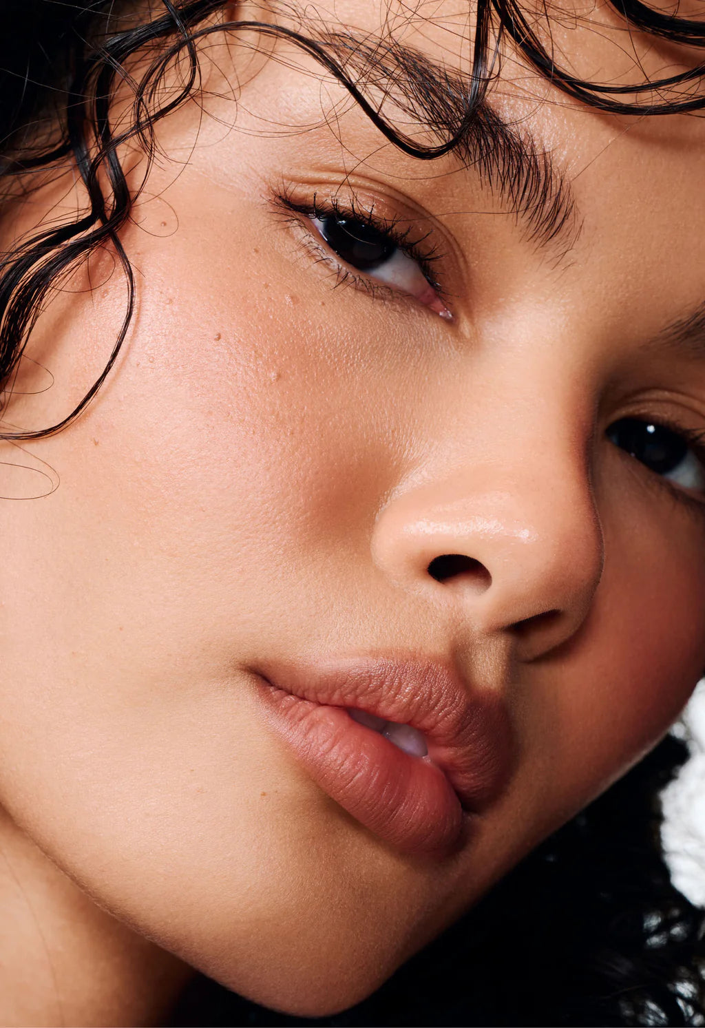 Twist - Peptide Lip Shape