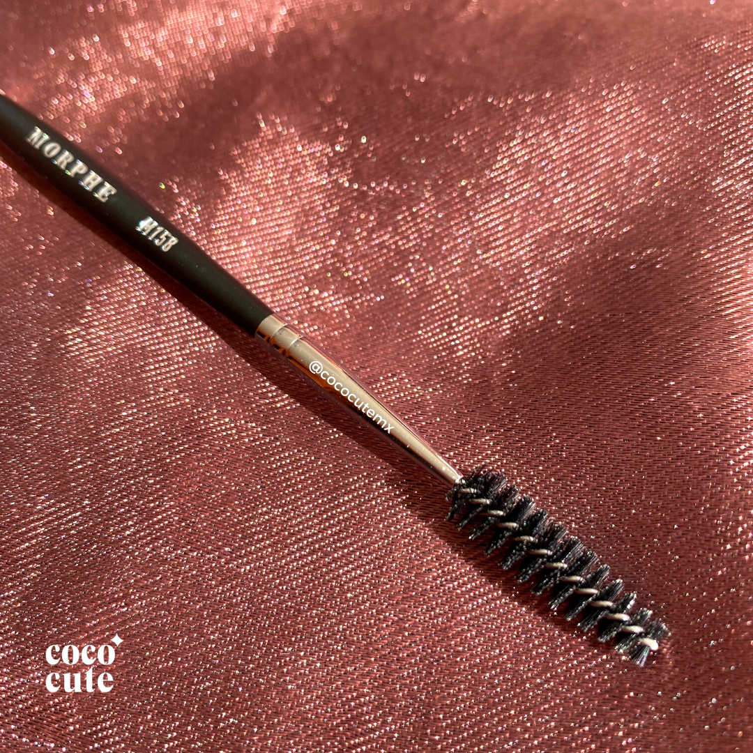 M158 - ANGLE LINER/SPOOLIE EYEBROW BRUSH