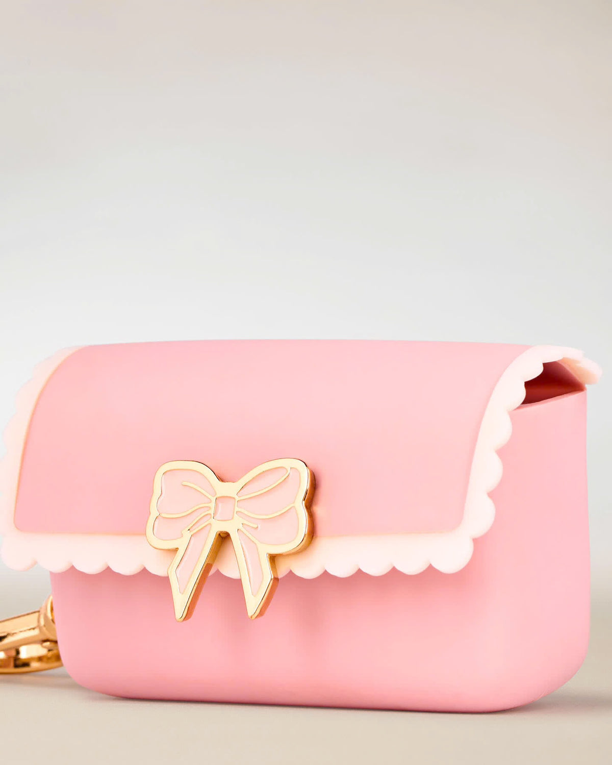Scallop Bow Snap Case - PocketBac Holder