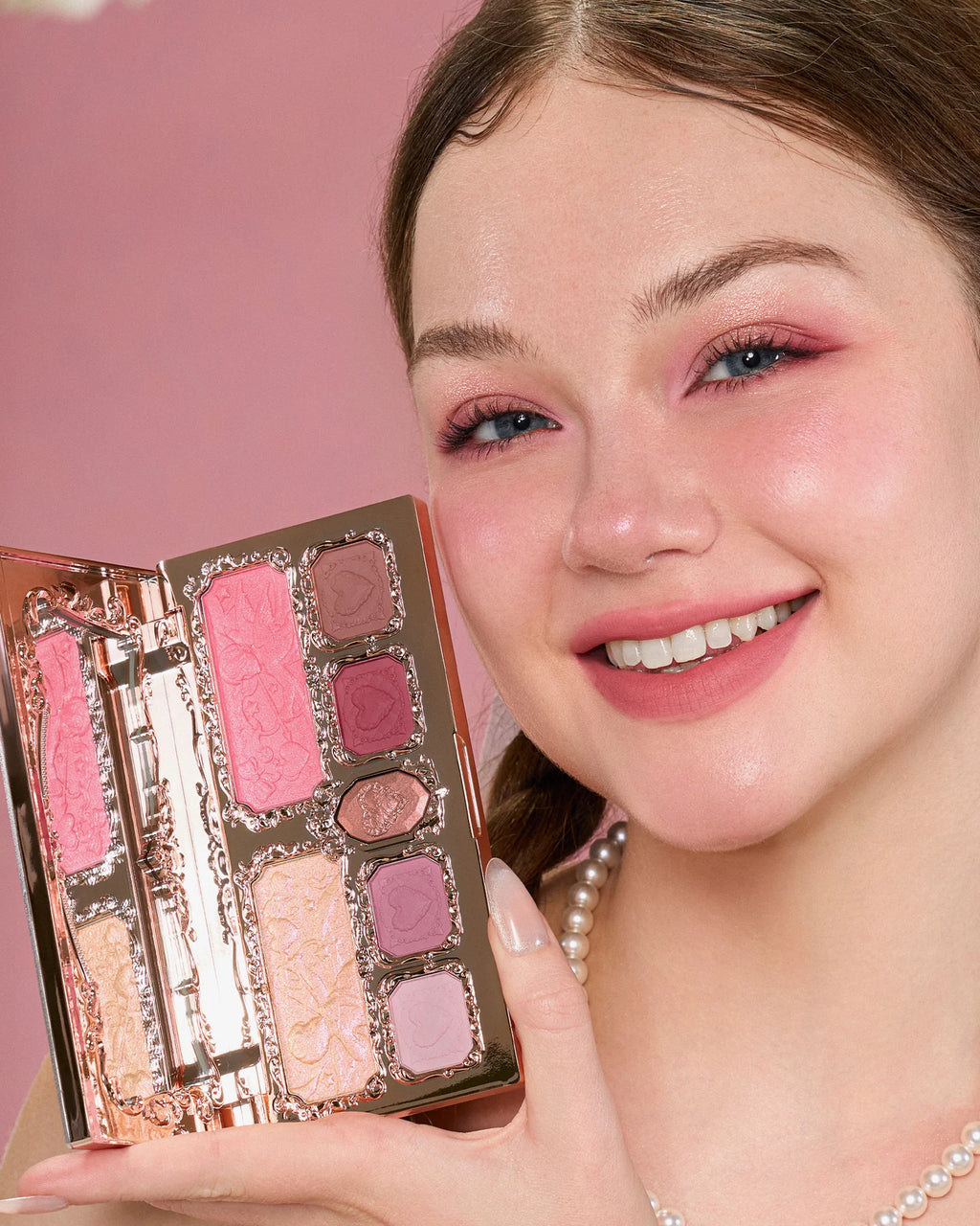 S02 Cupids Mischief - Strawberry Cupid Makeup Palette
