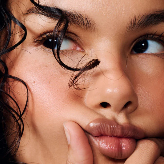 Twist - Peptide Lip Shape