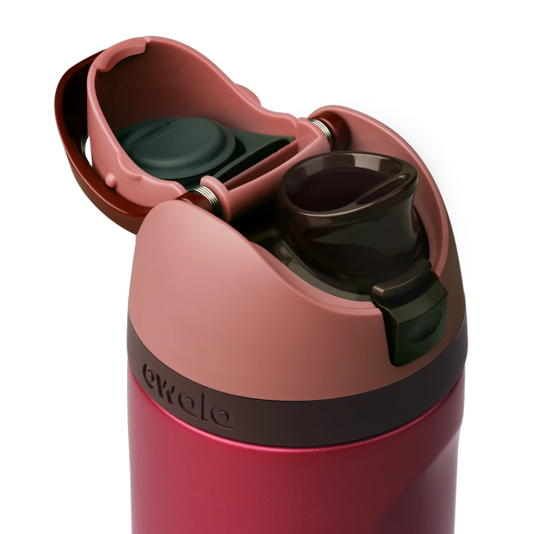 Owala 24 oz FreeSip Water Bottle - Poinsettia