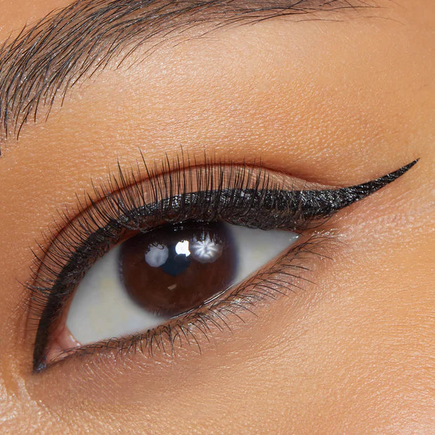Numero Uno - Liquid Liner Felt Tip - Delineador para Ojos