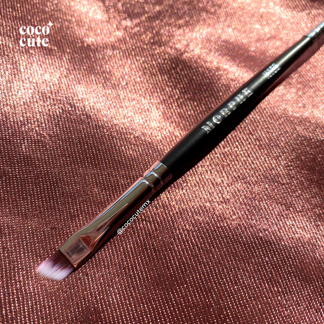 M158 - ANGLE LINER/SPOOLIE EYEBROW BRUSH